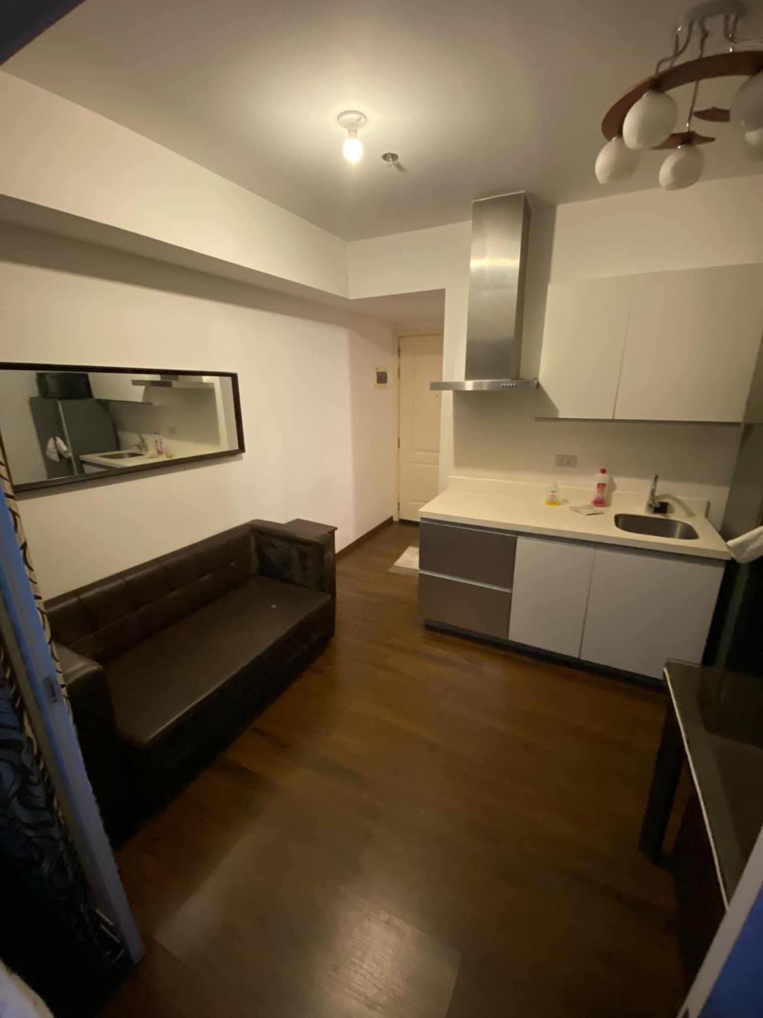 Apartment Adeo Staycation Manila